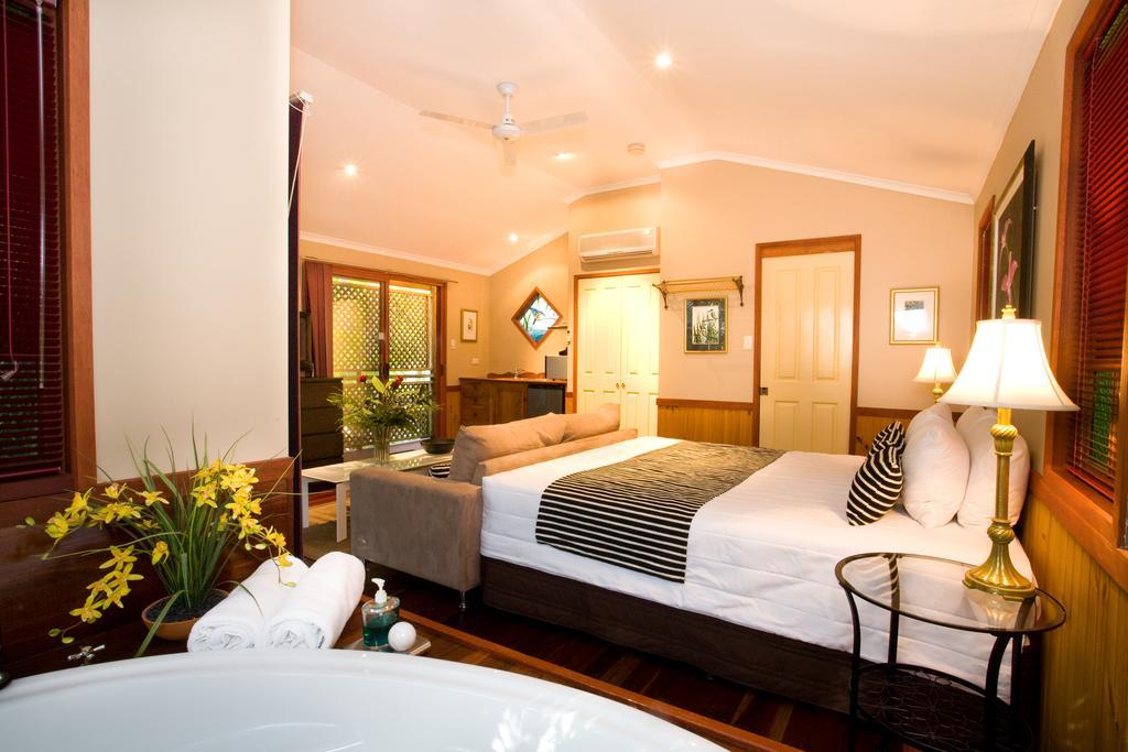 Amore On Buderim Rainforest Cabins Sunshine Coast エクステリア 写真